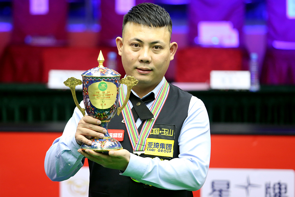 与里弗斯 与里弗斯