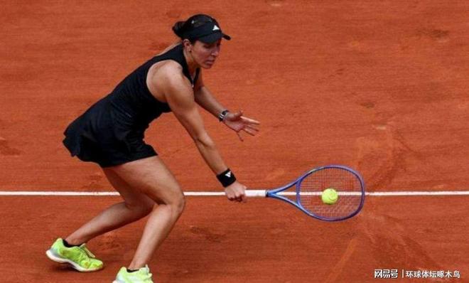 的复杂背景 的复杂背景