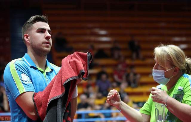 疑为其青训 疑为其青训