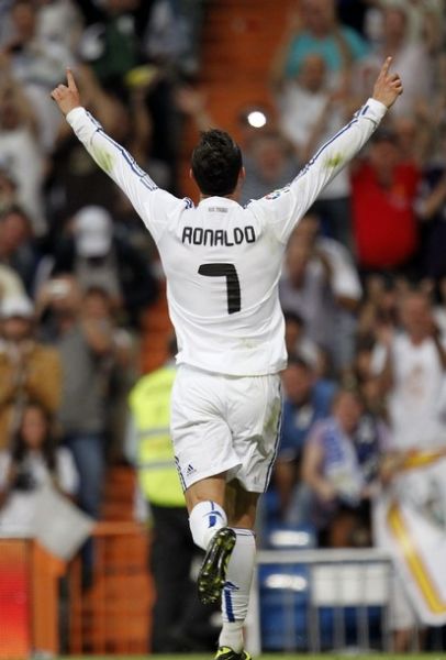 产生轻微的 产生轻微的